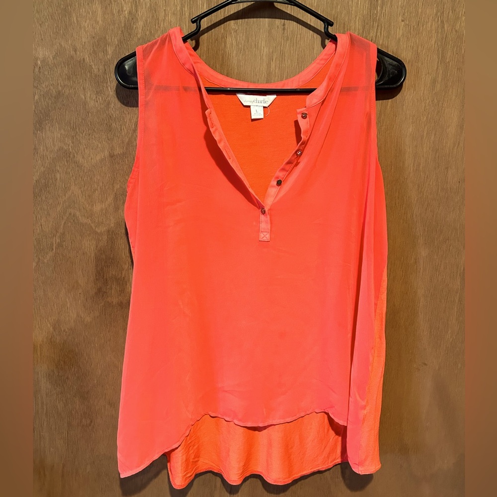 Flowy high low tank